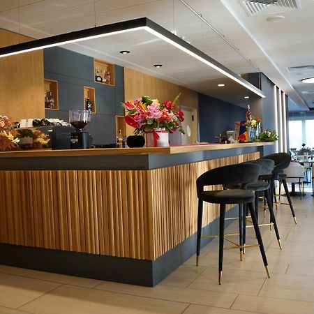 Hotel Sorin Mihai Кристьян Экстерьер фото