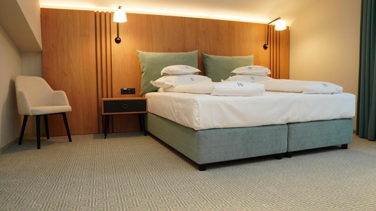 Hotel Sorin Mihai Кристьян Экстерьер фото