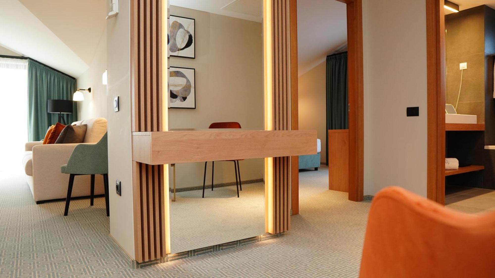 Hotel Sorin Mihai Кристьян Экстерьер фото
