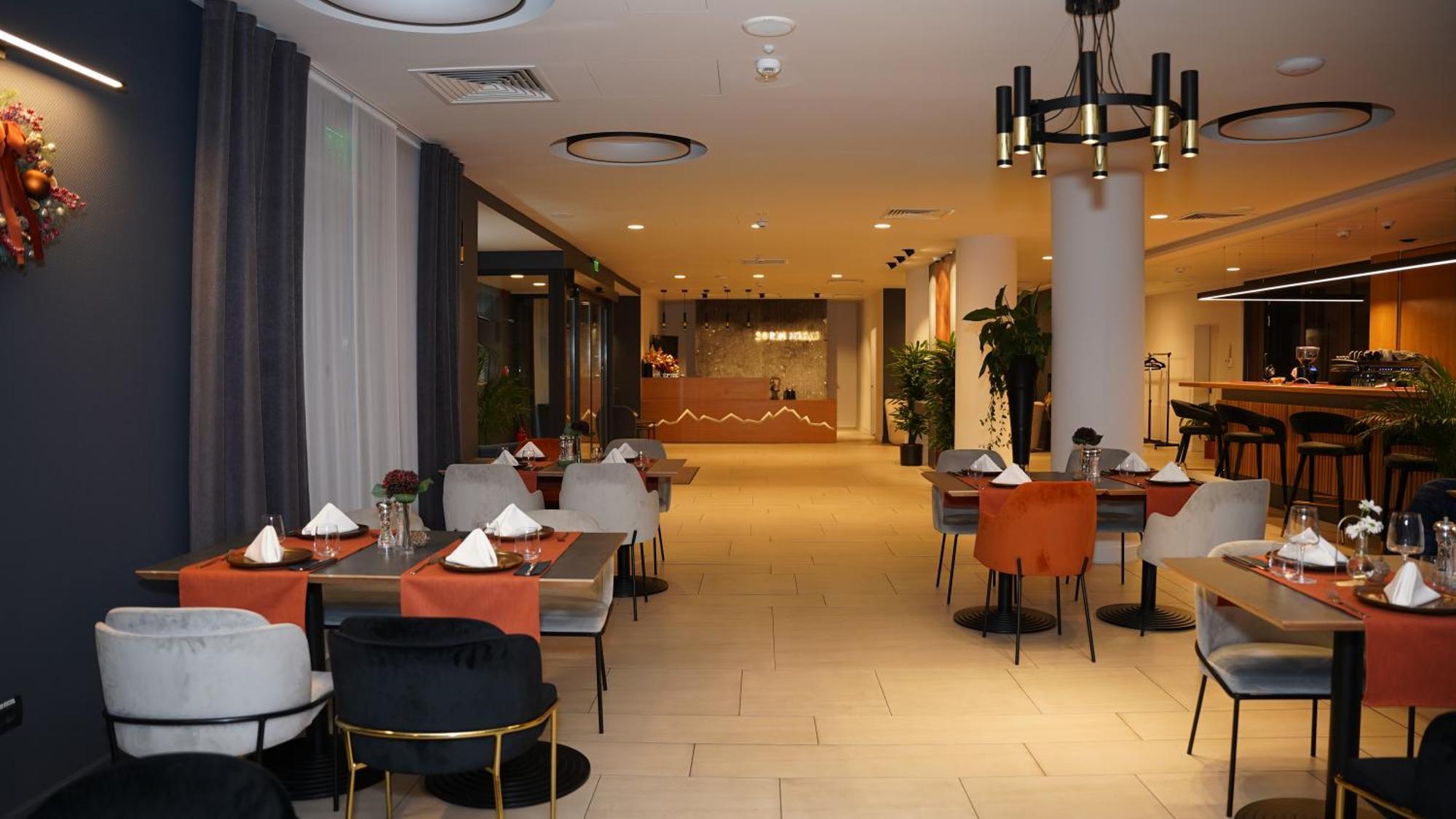 Hotel Sorin Mihai Кристьян Экстерьер фото