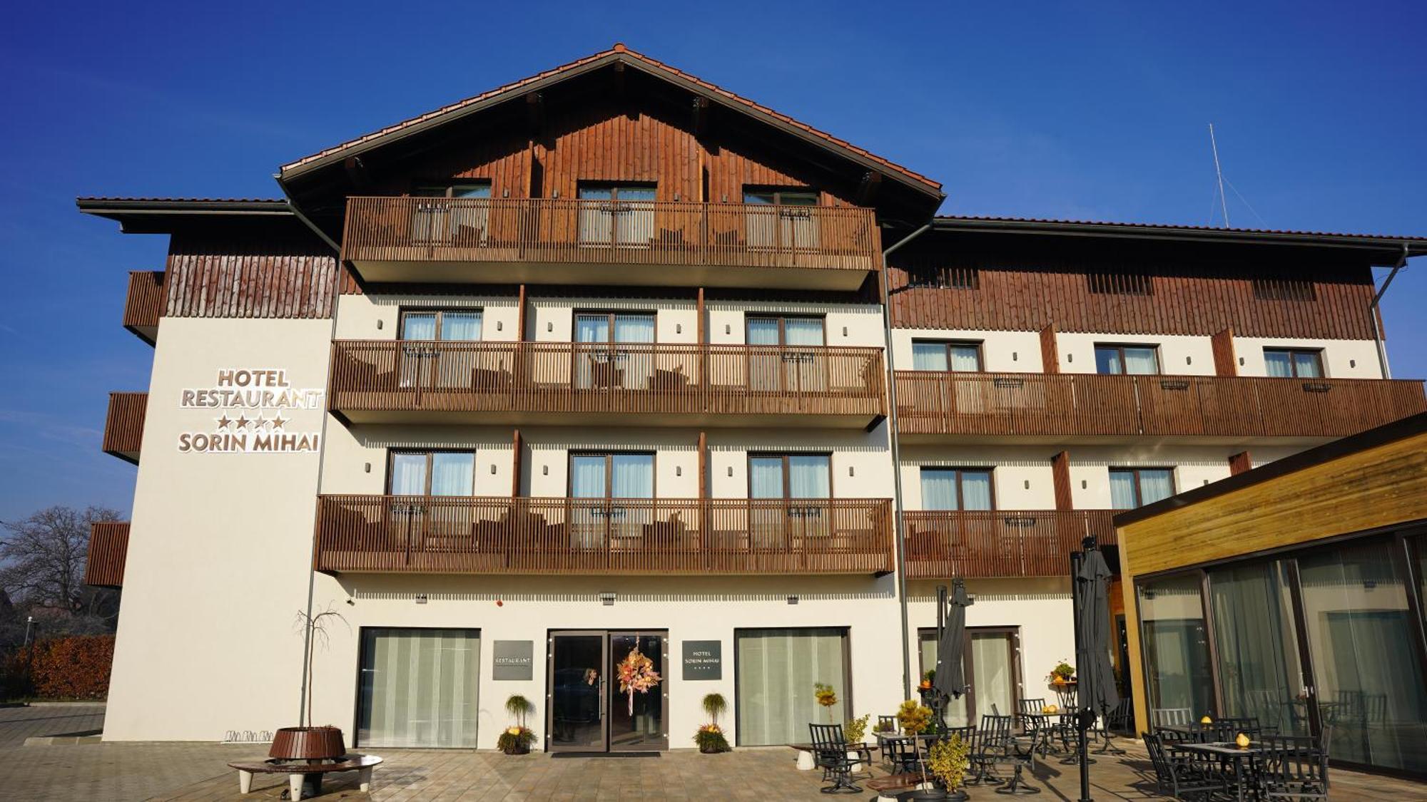 Hotel Sorin Mihai Кристьян Экстерьер фото